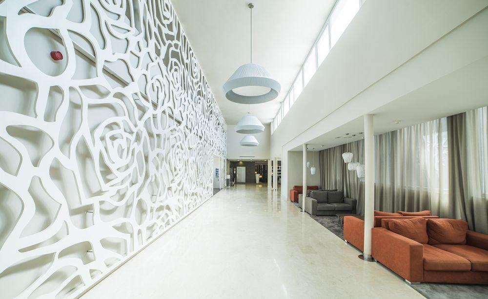 Hotel Mediterraneo Росес Екстериор снимка