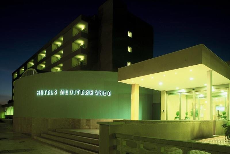 Hotel Mediterraneo Росес Екстериор снимка